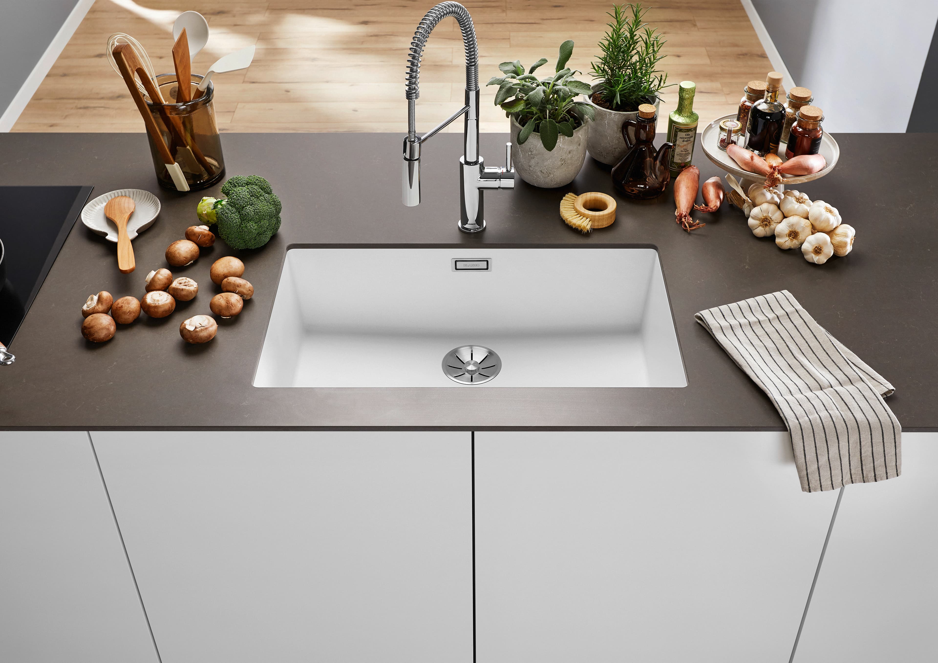 BLANCO SUBLINE 700-U
